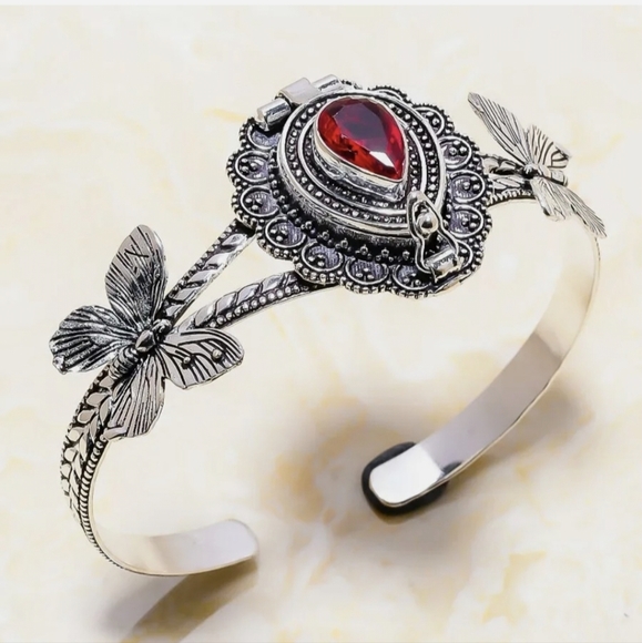 New Garnet 925 Silver Butterflies Poison Cuff Bracelet. - Picture 2 of 14